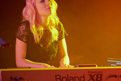Taylor Davis @ Trix Club, foto 9, foto's door James Van Roosbroeck - FrontView Magazine