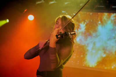 Taylor Davis @ Trix Club, foto 12, foto's door James Van Roosbroeck - FrontView Magazine