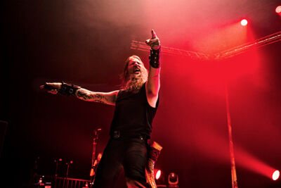 Amon Amarth @ Vorst Nationaal, picture 7, photographed by Jef Peeters - FrontView Magazine