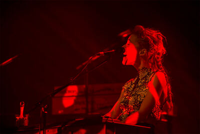 Agnes Obel @ AB, picture 4, photographed by Jef Peeters - FrontView Magazine