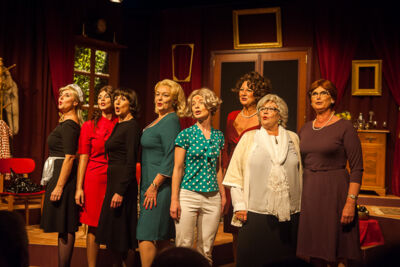 Première 8 vrouwen EWT Theater, foto 14, foto's door Goele Bormans - FrontView Magazine