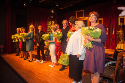 Première 8 vrouwen EWT Theater, foto 20, foto's door Goele Bormans - FrontView Magazine