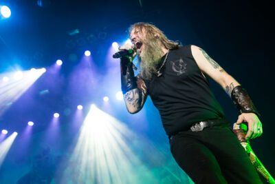 Amon Amarth @ 013, picture 13, photographed by Dorien Goetschalckx - FrontView Magazine