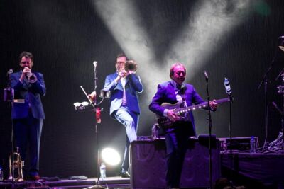 Level 42 @ 013 Tilburg, picture 2, photographed by Dieter  Boone - FrontView Magazine