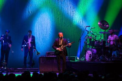 Level 42 @ 013 Tilburg, picture 10, photographed by Dieter  Boone - FrontView Magazine