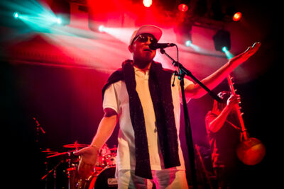 Salif Keita @ De Casino, picture 3, photographed by Davy De Blieck - FrontView Magazine