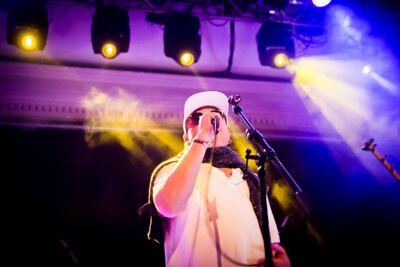 Salif Keita @ De Casino, picture 10, photographed by Davy De Blieck - FrontView Magazine