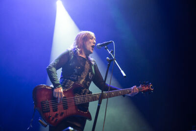 Girlschool @ 013, picture 8, photographed by Dorien Goetschalckx - FrontView Magazine