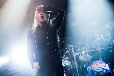 Saxon @ 013, picture 3, photographed by Dorien Goetschalckx - FrontView Magazine