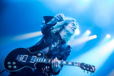 Saxon @ 013, picture 8, photographed by Dorien Goetschalckx - FrontView Magazine