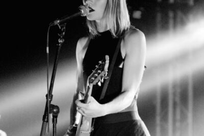 Trixie Whitley, Radio 1 Sessies @ Trix, picture 5, photographed by Bart Baevegems - FrontView Magazine