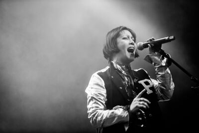 Republica @ Klokgebouw Eindhoven, picture 11, photographed by Luc Luyten - FrontView Magazine