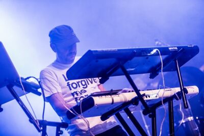 Republica @ Klokgebouw Eindhoven, picture 12, photographed by Luc Luyten - FrontView Magazine