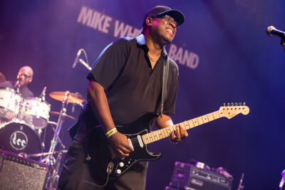 Mike Wheeler Band @ Blues In Schoten, picture 4, photographed by Marc Verdonck - FrontView Magazine