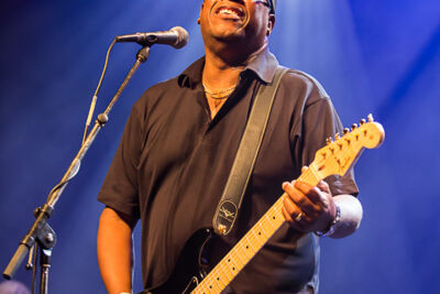 Mike Wheeler Band @ Blues In Schoten, picture 16, photographed by Marc Verdonck - FrontView Magazine