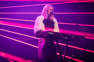 Alice On The Roof @ Ancienne Belgique, picture 20, photographed by Jan van Hecke - FrontView Magazine