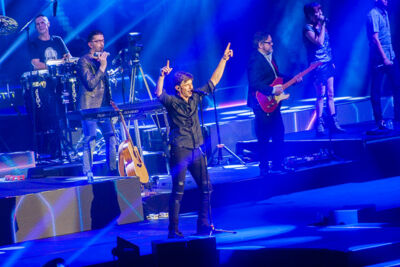 Clouseau danst @ Sportpaleis, picture 28, photographed by Dimitri Vanlommel - FrontView Magazine