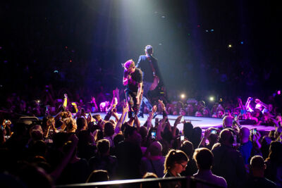 Clouseau danst @ Sportpaleis, picture 62, photographed by Dimitri Vanlommel - FrontView Magazine