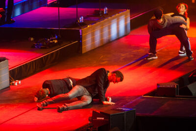 Clouseau danst @ Sportpaleis, picture 77, photographed by Dimitri Vanlommel - FrontView Magazine