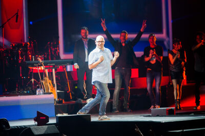 Clouseau danst @ Sportpaleis, picture 89, photographed by Dimitri Vanlommel - FrontView Magazine