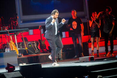 Clouseau danst @ Sportpaleis, picture 90, photographed by Dimitri Vanlommel - FrontView Magazine