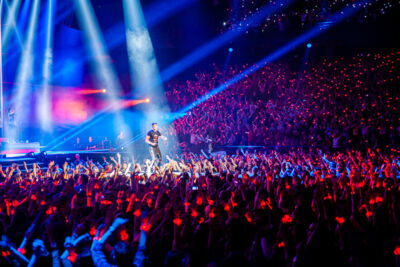 Clouseau danst @ Sportpaleis, picture 101, photographed by Dimitri Vanlommel - FrontView Magazine