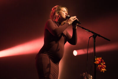 Selah Sue @ 013, picture 8, photographed by Dorien Goetschalckx - FrontView Magazine