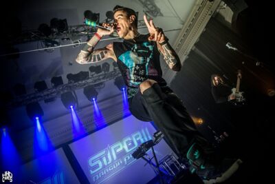 Super Dragon Punch @ Bimfest, picture 3, photographed by Luc Luyten - FrontView Magazine