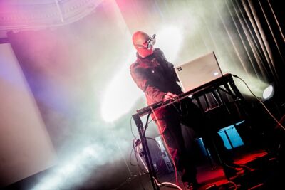 Signal Aout 42 @ Bimfest, picture 6, photographed by Luc Luyten - FrontView Magazine