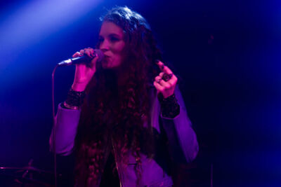 Laura Crowe @ Ancienne Belgique Club, picture 1, photographed by Dieter  Boone - FrontView Magazine
