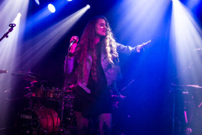 Laura Crowe @ Ancienne Belgique Club, picture 5, photographed by Dieter  Boone - FrontView Magazine