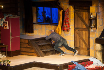 Twee broers en een halve @ echt Antwaarps teater, foto 1, foto's door Goele Bormans - FrontView Magazine