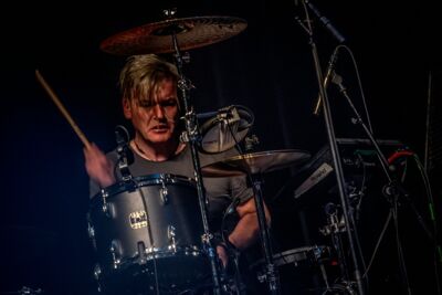 Peter Hook & the Light @ Depot Leuven, picture 7, photographed by Luc Luyten - FrontView Magazine