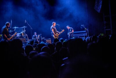 Peter Hook & the Light @ Depot Leuven, picture 17, photographed by Luc Luyten - FrontView Magazine