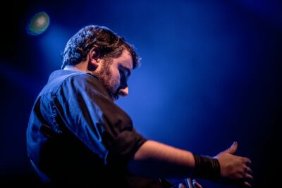 Peter Hook & the Light @ Depot Leuven, picture 18, photographed by Luc Luyten - FrontView Magazine