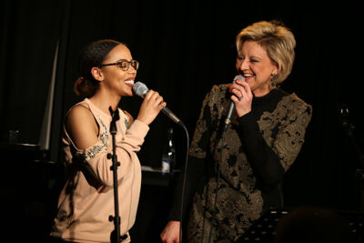 Hotel Vocal - Sandrine @ Fakkeltheater - Theatercafe, foto 2, foto's door dirk janssens - FrontView Magazine
