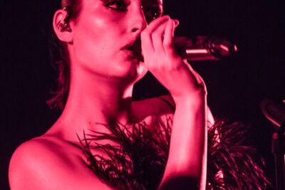 Banks @ Trix, picture 2, photographed by Dieter  Boone - FrontView Magazine