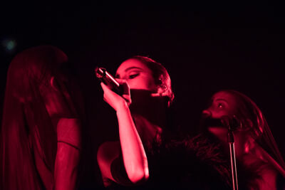Banks @ Trix, picture 4, photographed by Dieter  Boone - FrontView Magazine