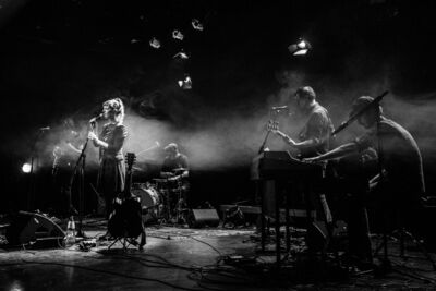 Leonore + Along a Line jong talent on stage, picture 20, photographed by Raf Degeest - FrontView Magazine