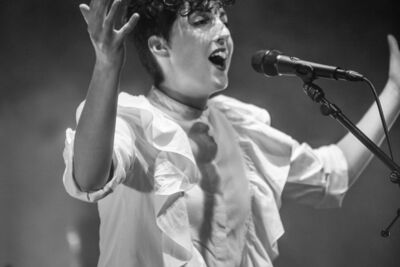 Leonore + Along a Line jong talent on stage, picture 32, photographed by Raf Degeest - FrontView Magazine