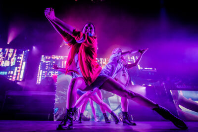 Lindsey Stirling @ 013, picture 9, photographed by Dave van Hout - FrontView Magazine