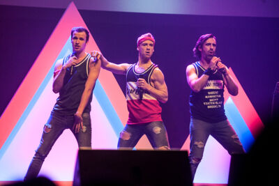 Musical zingt 90's @ theater Elckerlyc, picture 15, photographed by Goele Bormans - FrontView Magazine