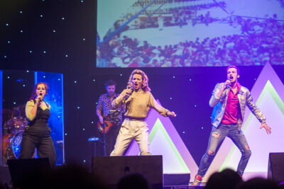 Musical zingt 90's @ theater Elckerlyc, picture 46, photographed by Goele Bormans - FrontView Magazine