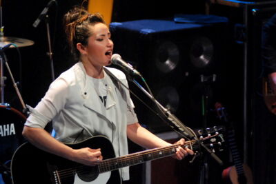 KT Tunstall @ Zermatt Unplugged 2017, picture 3, photographed by Peter Minnebo - FrontView Magazine
