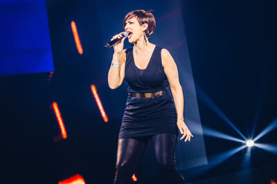 I love the 90's @ Ethias Arena, picture 9, photographed by Elke Briers - FrontView Magazine