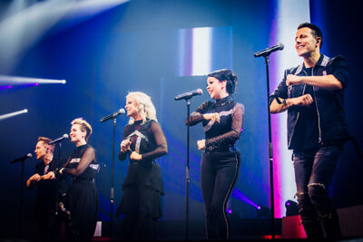I love the 90's @ Ethias Arena, picture 12, photographed by Elke Briers - FrontView Magazine