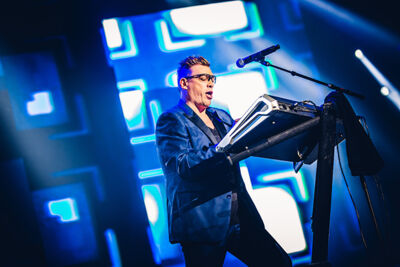 I love the 90's @ Ethias Arena, picture 17, photographed by Elke Briers - FrontView Magazine