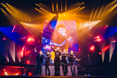 I love the 90's @ Ethias Arena, picture 27, photographed by Elke Briers - FrontView Magazine