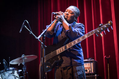 Meshell Ndegeocello + Roselien @ Het Depot, picture 19, photographed by Jan van Hecke - FrontView Magazine