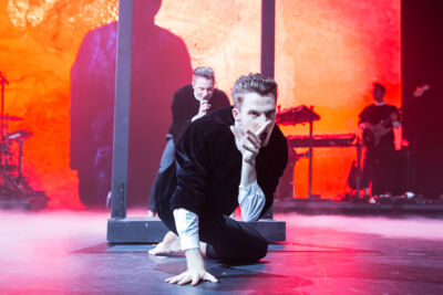 Loïc Nottet @ Ancienne Belgique, picture 5, photographed by Dorien Goetschalckx - FrontView Magazine